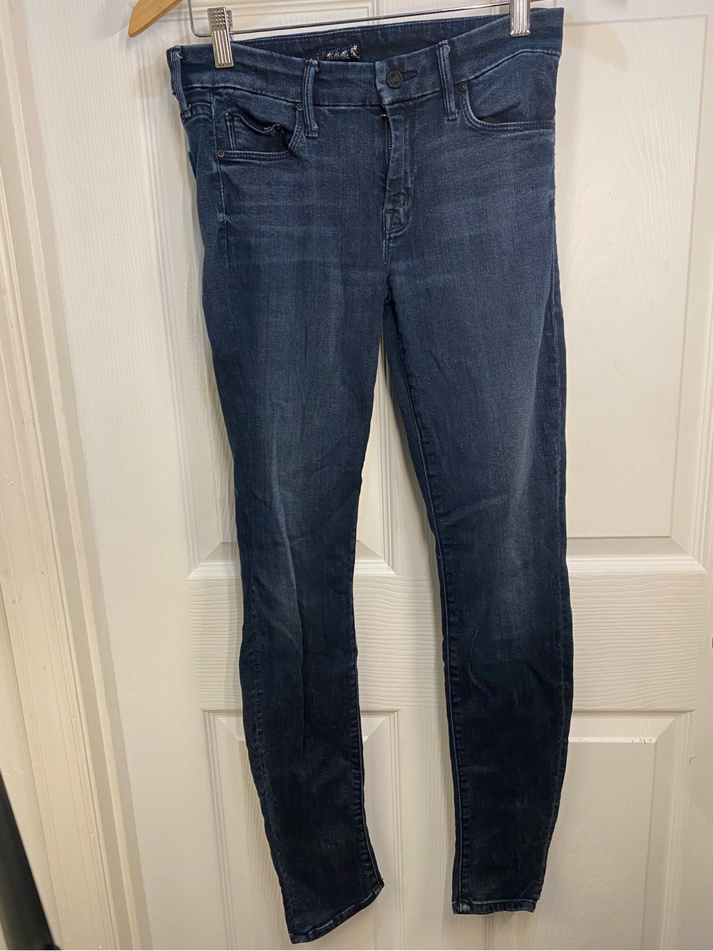 MOTHER 28 The Looker Film at 11 T Dark Indigo Skinny Jeans